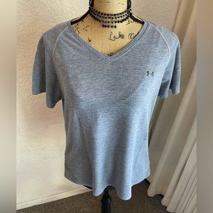 Under Armour V-neck T-shirt
